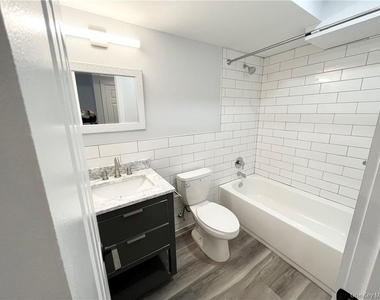 195 Park Avenue - Photo Thumbnail 22