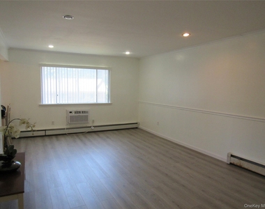 7 N James Street - Photo Thumbnail 1