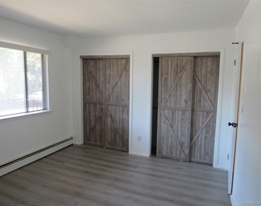 7 N James Street - Photo Thumbnail 9