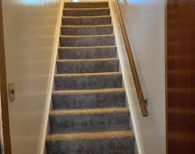 1366 Helderberg Avenue - Photo Thumbnail 14
