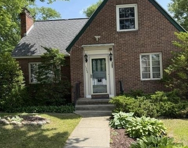 1366 Helderberg Avenue - Photo Thumbnail 1