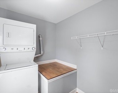 348 1st Street - Photo Thumbnail 8