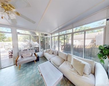 22 Wilson Avenue - Photo Thumbnail 18