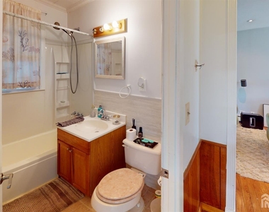 22 Wilson Avenue - Photo Thumbnail 14