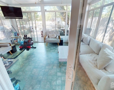 22 Wilson Avenue - Photo Thumbnail 16