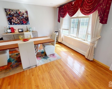 22 Wilson Avenue - Photo Thumbnail 6