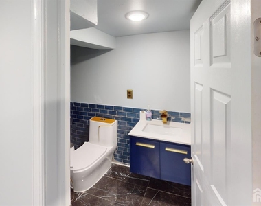 22 Wilson Avenue - Photo Thumbnail 34