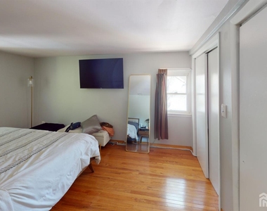 22 Wilson Avenue - Photo Thumbnail 25