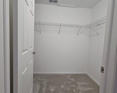 2809 Ridgefield Court - Photo Thumbnail 18