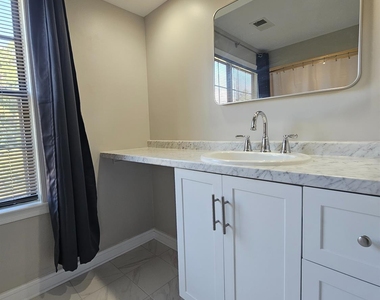 2809 Ridgefield Court - Photo Thumbnail 20