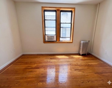 27-08 39th Avenue - Photo Thumbnail 6