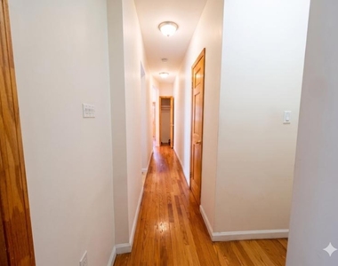 27-08 39th Avenue - Photo Thumbnail 1