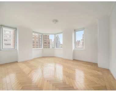 188 E 78th Street - Photo Thumbnail 2
