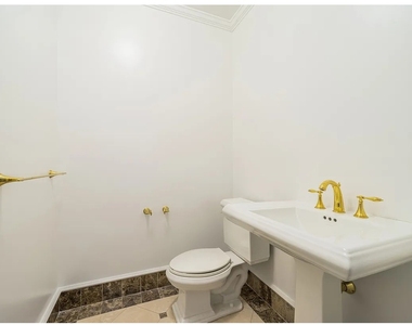 188 E 78th Street - Photo Thumbnail 8