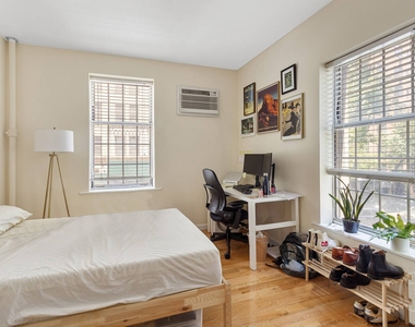 200 E 35th Street - Photo Thumbnail 2