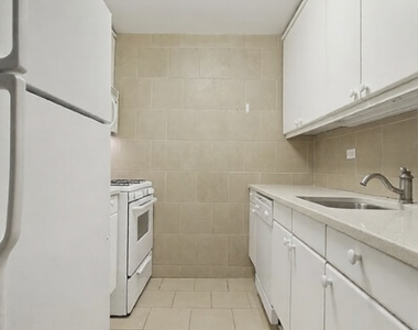 106 Central Park S - Photo Thumbnail 2