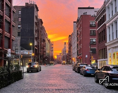 1 Bond Street - Photo Thumbnail 8