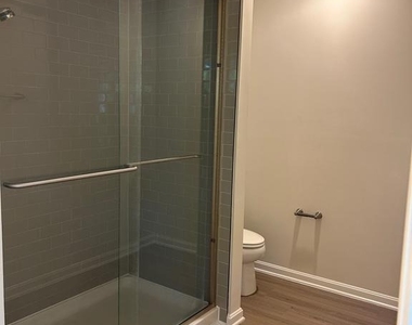 406 Freeman Street - Photo Thumbnail 8