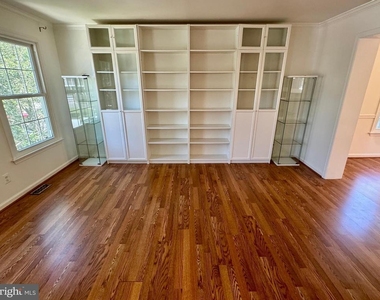 202 Anchor Cove - Photo Thumbnail 20