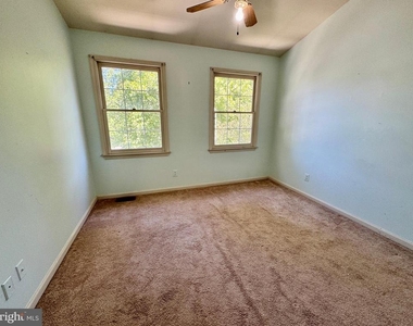 202 Anchor Cove - Photo Thumbnail 32