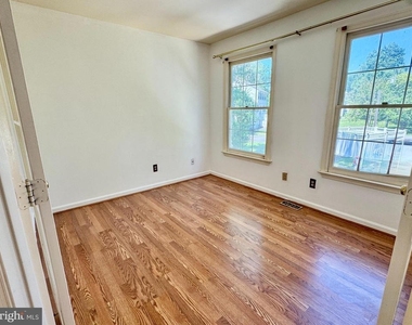 202 Anchor Cove - Photo Thumbnail 4