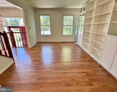 202 Anchor Cove - Photo Thumbnail 19