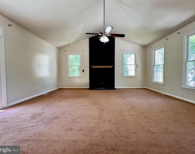 202 Anchor Cove - Photo Thumbnail 7