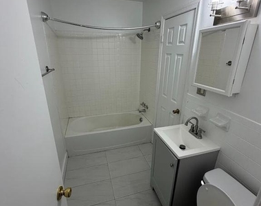 37 Bristol Court - Photo Thumbnail 6