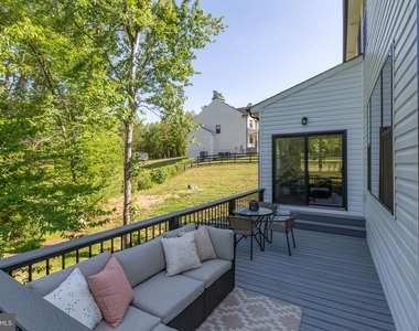 15 Grove Lane - Photo Thumbnail 54