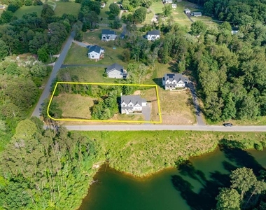 15 Grove Lane - Photo Thumbnail 5