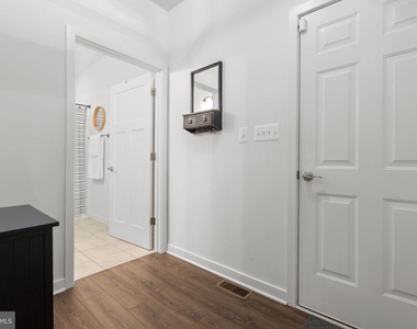 15 Grove Lane - Photo Thumbnail 20