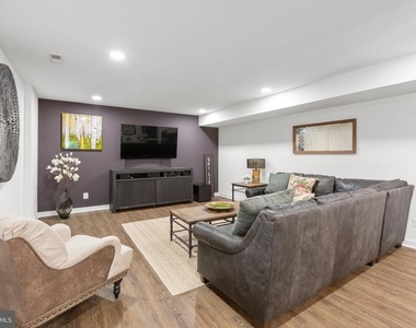 15 Grove Lane - Photo Thumbnail 37