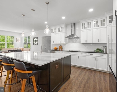 15 Grove Lane - Photo Thumbnail 13