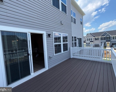 9193 Edenderry Drive - Photo Thumbnail 10