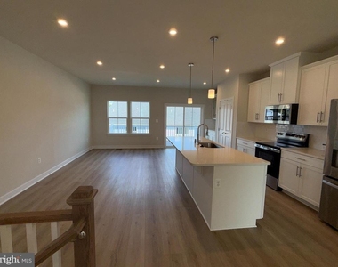 9193 Edenderry Drive - Photo Thumbnail 6