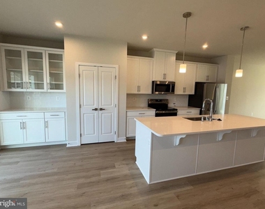 9193 Edenderry Drive - Photo Thumbnail 1