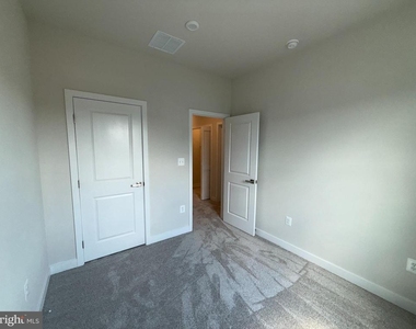 9193 Edenderry Drive - Photo Thumbnail 7