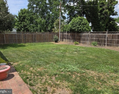 240 S Holliday Street - Photo Thumbnail 9