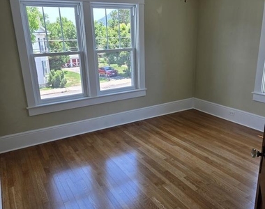 240 S Holliday Street - Photo Thumbnail 16