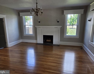 240 S Holliday Street - Photo Thumbnail 15