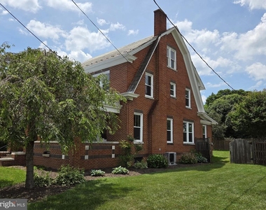 240 S Holliday Street - Photo Thumbnail 3