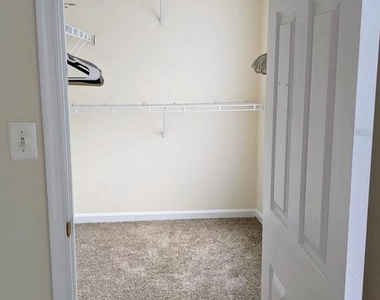 5569 Assateague Place - Photo Thumbnail 18