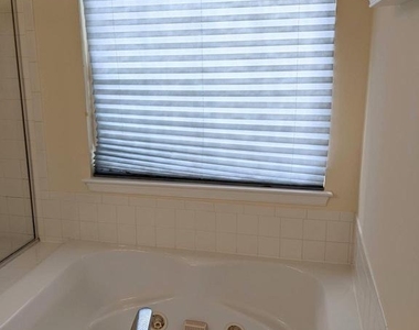 5569 Assateague Place - Photo Thumbnail 16