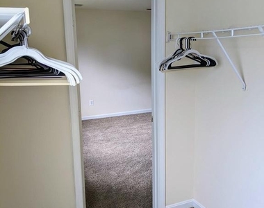 5569 Assateague Place - Photo Thumbnail 19