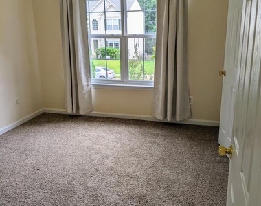 5569 Assateague Place - Photo Thumbnail 15