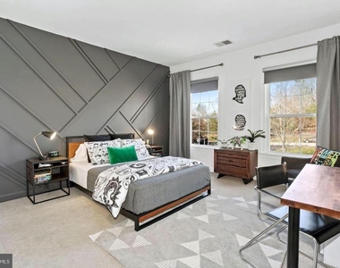 5401 Tomlinson Drive - Photo Thumbnail 14
