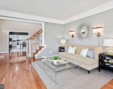 5401 Tomlinson Drive - Photo Thumbnail 5