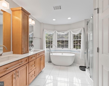 46450 Saffron Court - Photo Thumbnail 17