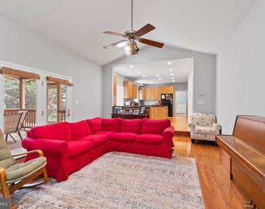 46450 Saffron Court - Photo Thumbnail 12