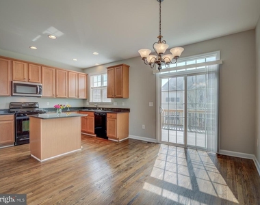 42451 Magellan Square - Photo Thumbnail 16